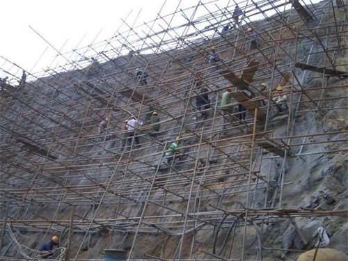 绥滨公路桩基检测